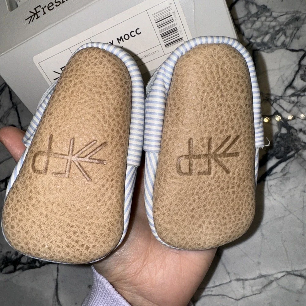 Freshly Picked Moccasins City Mocc Seersucker Size 1